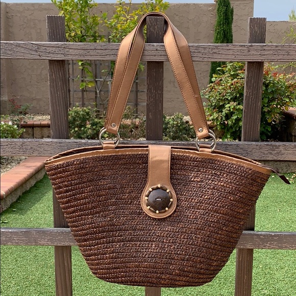 Handbags - Brown Woven Straw Tote